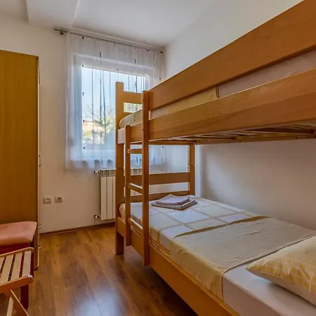 Apartment Istriensonne - Veruda Mit Grillterrasse