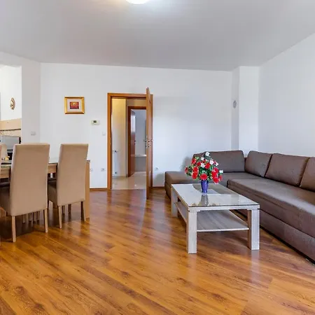 Istriensonne - Veruda Mit Grillterrasse Apartman