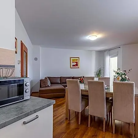 Apartament Istriensonne - Veruda Mit Grillterrasse Pula