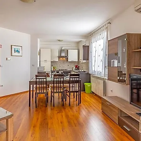 Apartament Istriensonne - Veruda Mit Grillterrasse Pula