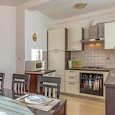 Istriensonne - Veruda Mit Grillterrasse Apartament