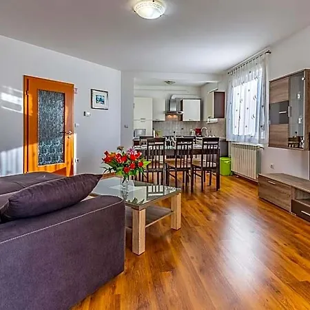 Apartament Istriensonne - Veruda Mit Grillterrasse *