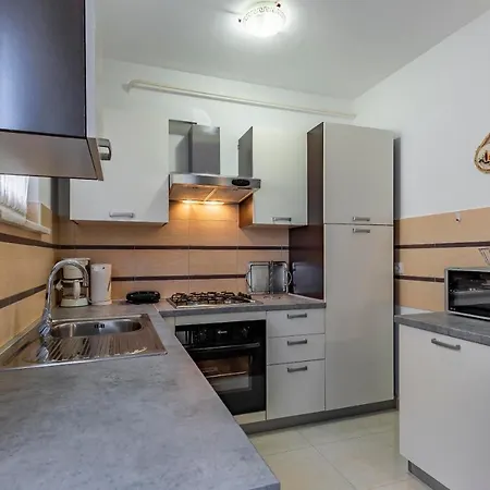 Istriensonne - Veruda Apartment Pula
